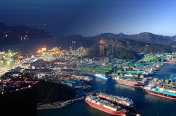 삼성중공업 야경과 대우조선해양(주)의 사진
