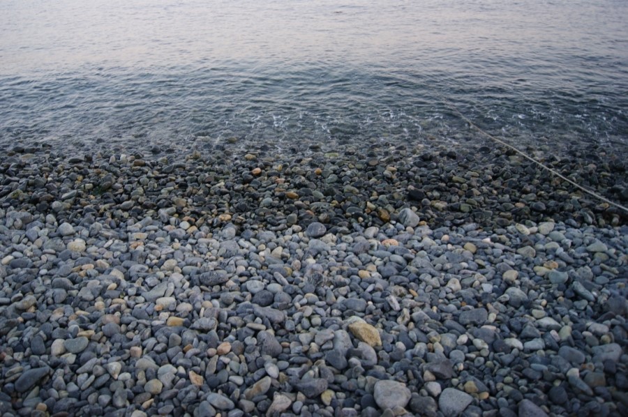 거제도 흑석몽돌해변 아름다운 파도소리 감상하기 이미지