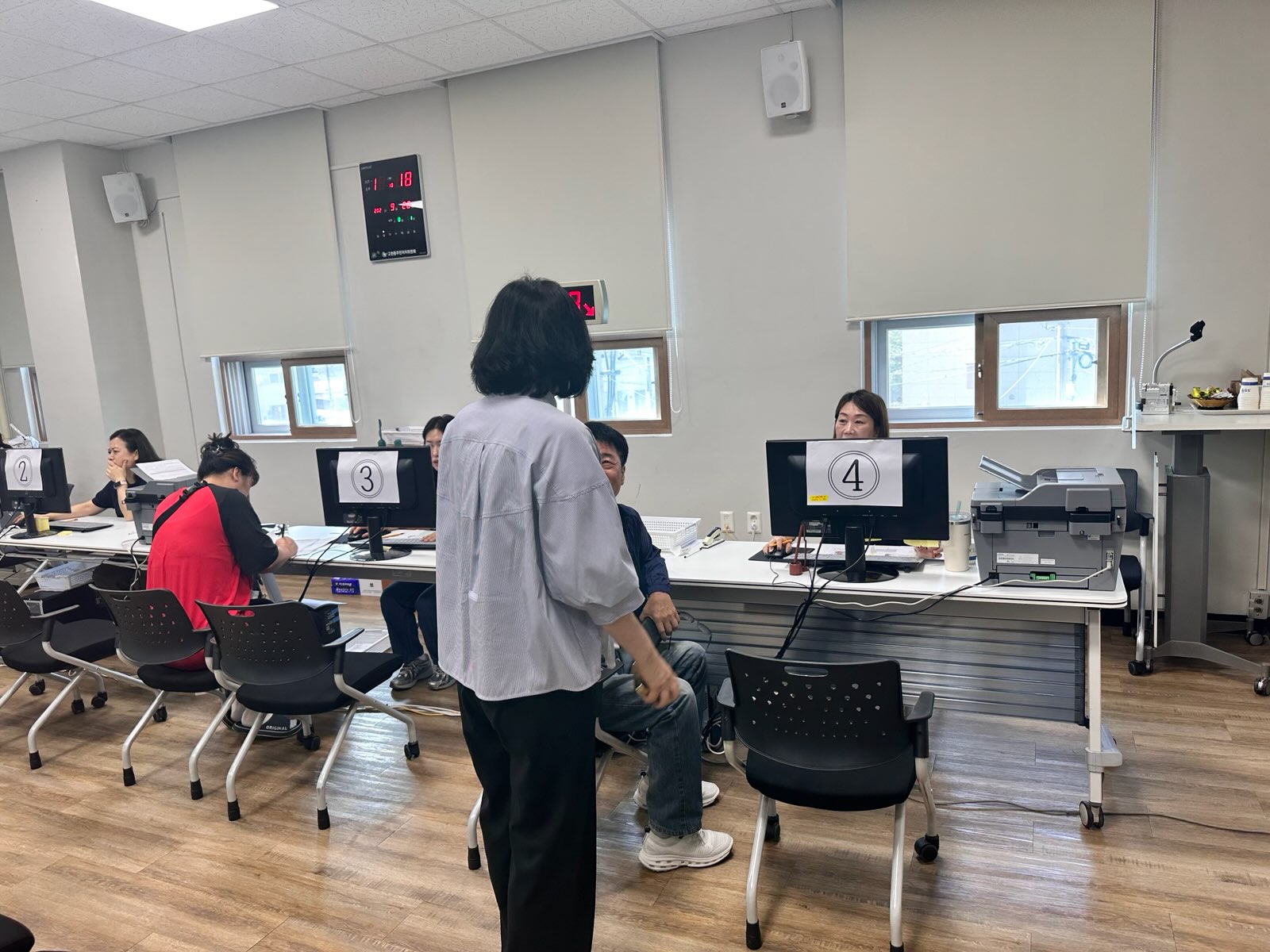 시민불편 최소화,  거제시 2차 민생회복 소비쿠폰 지급시작 현장